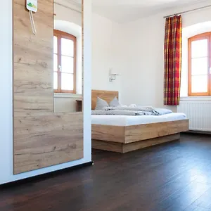 Hotel Landhotel&gasthof, Baiernrain